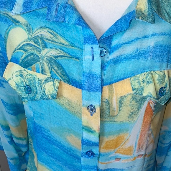 SeaSuns Watercolor Beach Print Blouse - Picture 4 of 9